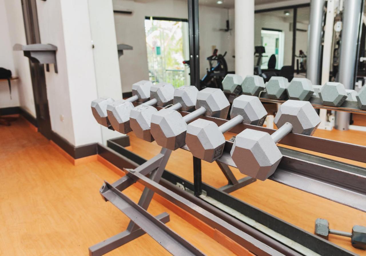Wyndham Garden Los Mochis Plaza Inn Экстерьер фото