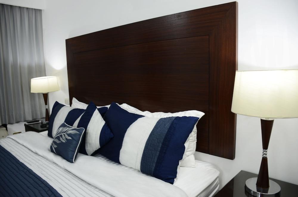 Wyndham Garden Los Mochis Plaza Inn Экстерьер фото