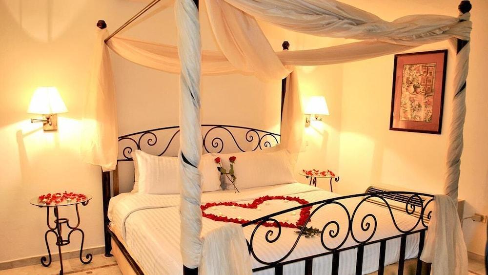 Wyndham Garden Los Mochis Plaza Inn Экстерьер фото