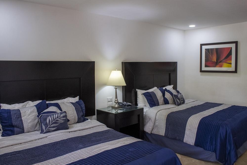 Wyndham Garden Los Mochis Plaza Inn Экстерьер фото