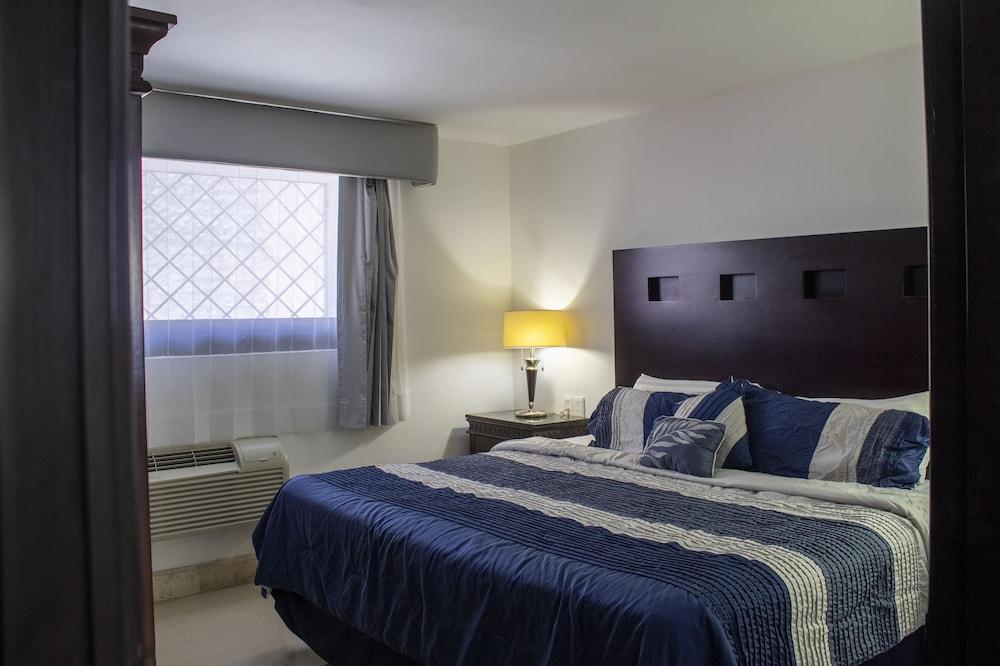 Wyndham Garden Los Mochis Plaza Inn Экстерьер фото