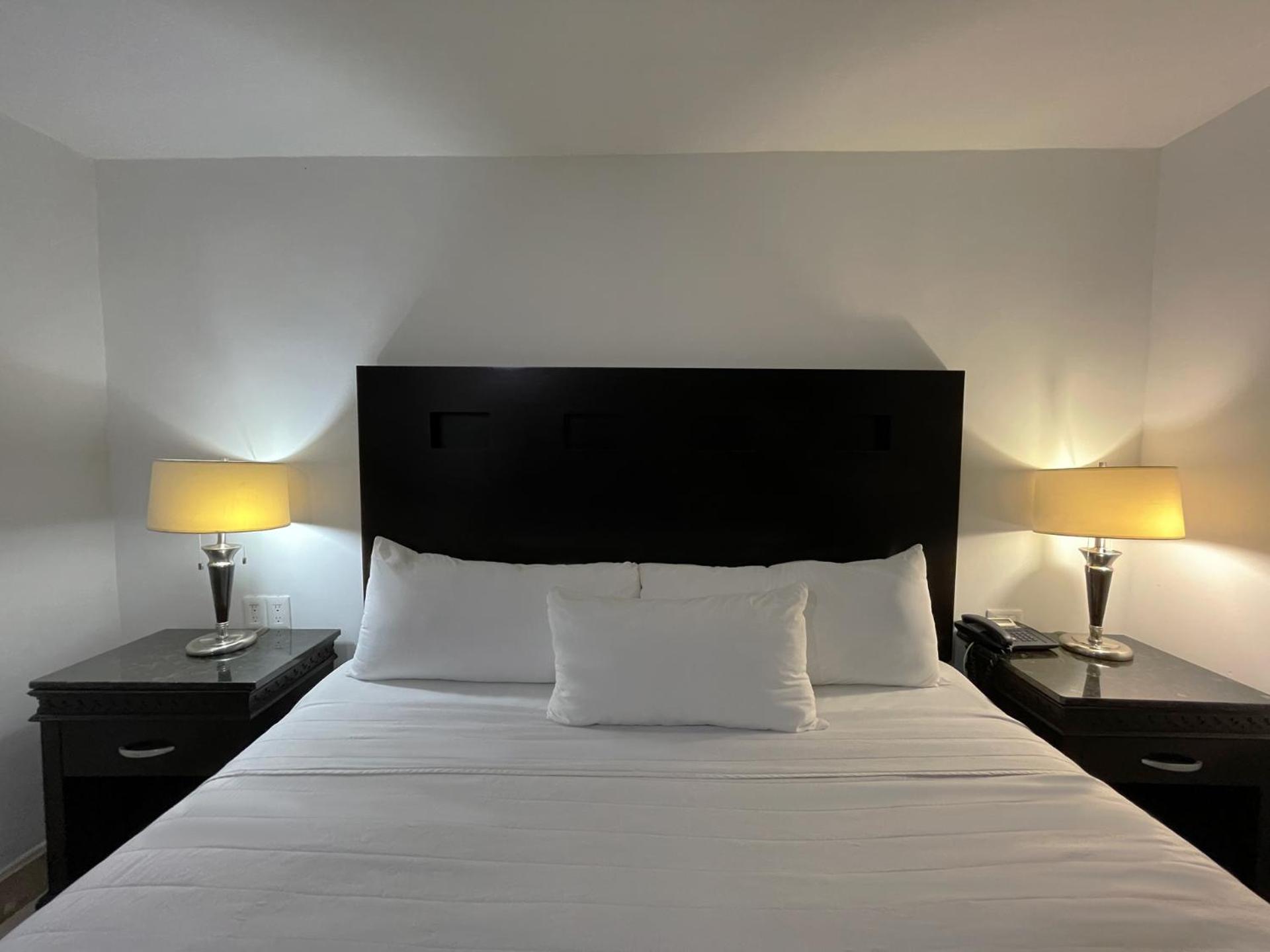 Wyndham Garden Los Mochis Plaza Inn Экстерьер фото