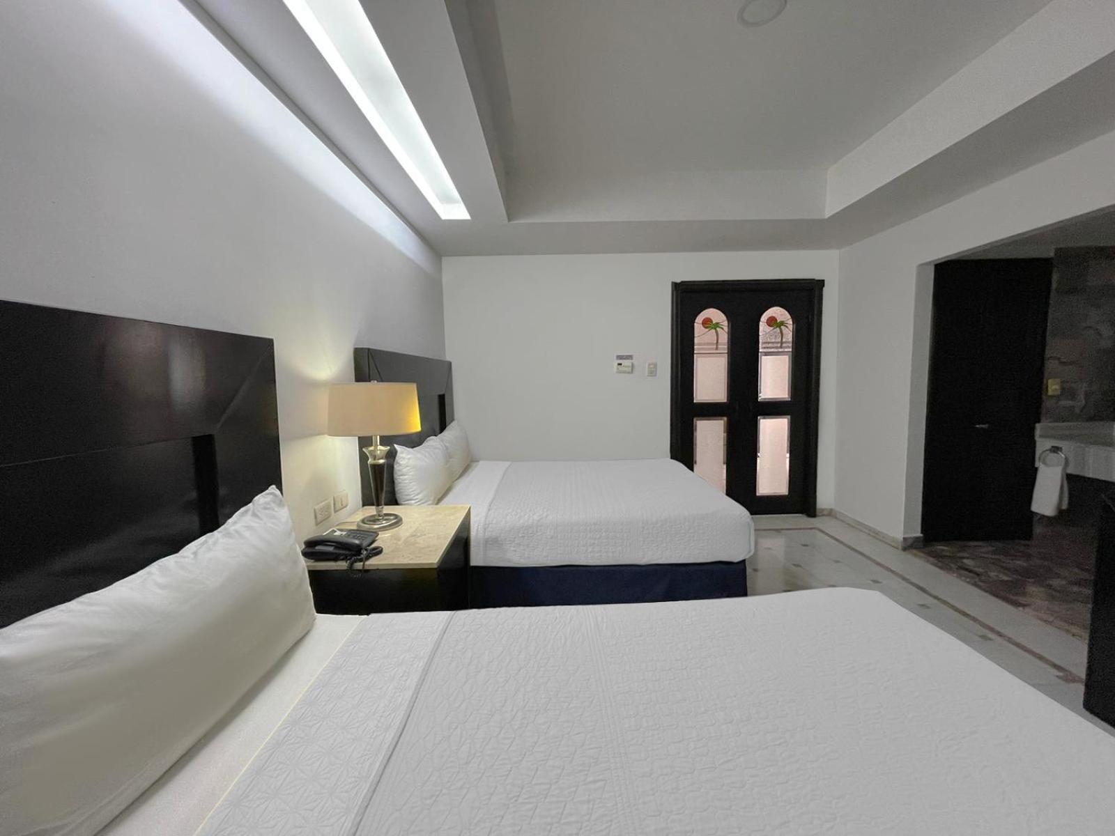 Wyndham Garden Los Mochis Plaza Inn Экстерьер фото
