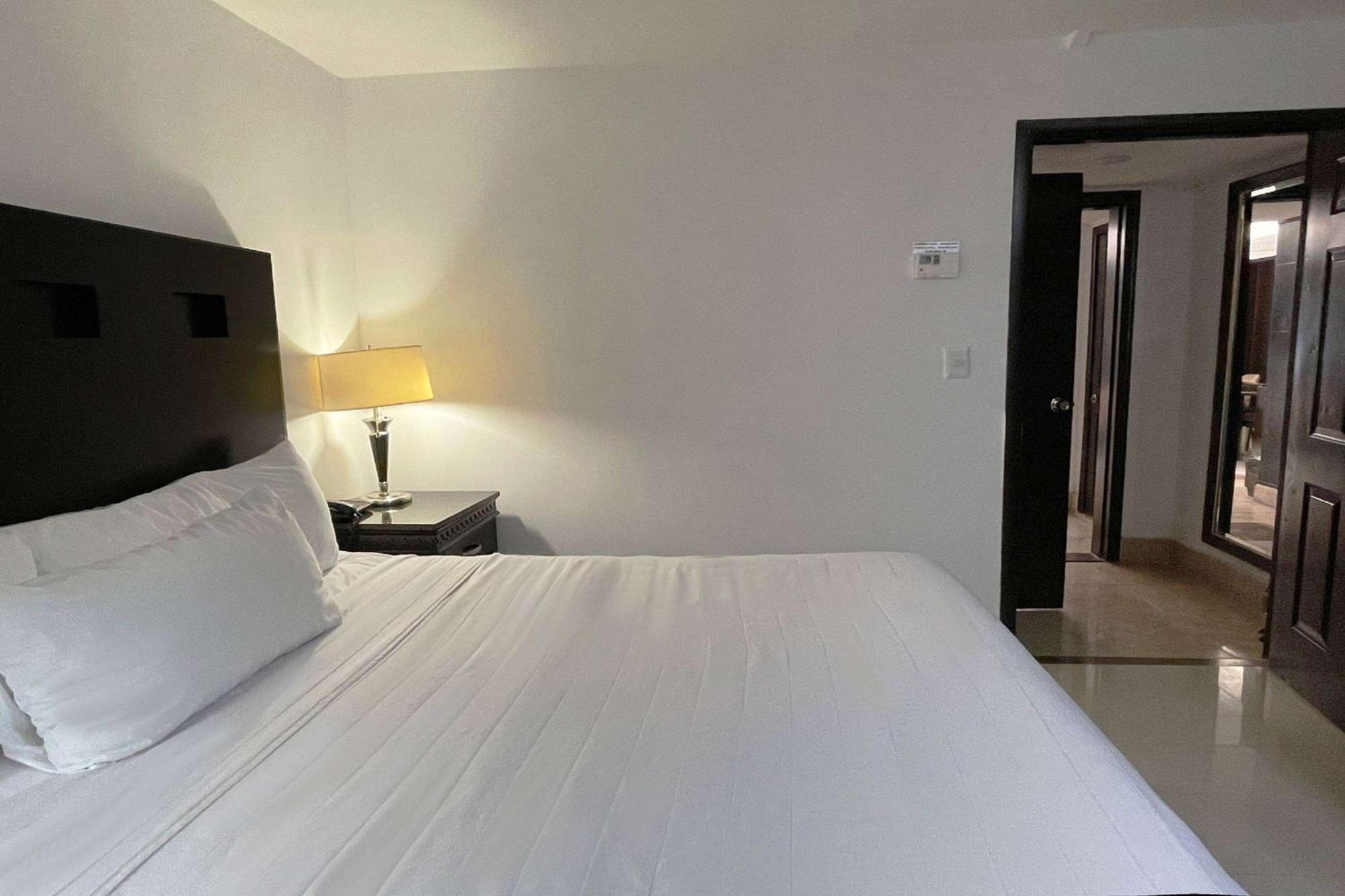 Wyndham Garden Los Mochis Plaza Inn Экстерьер фото