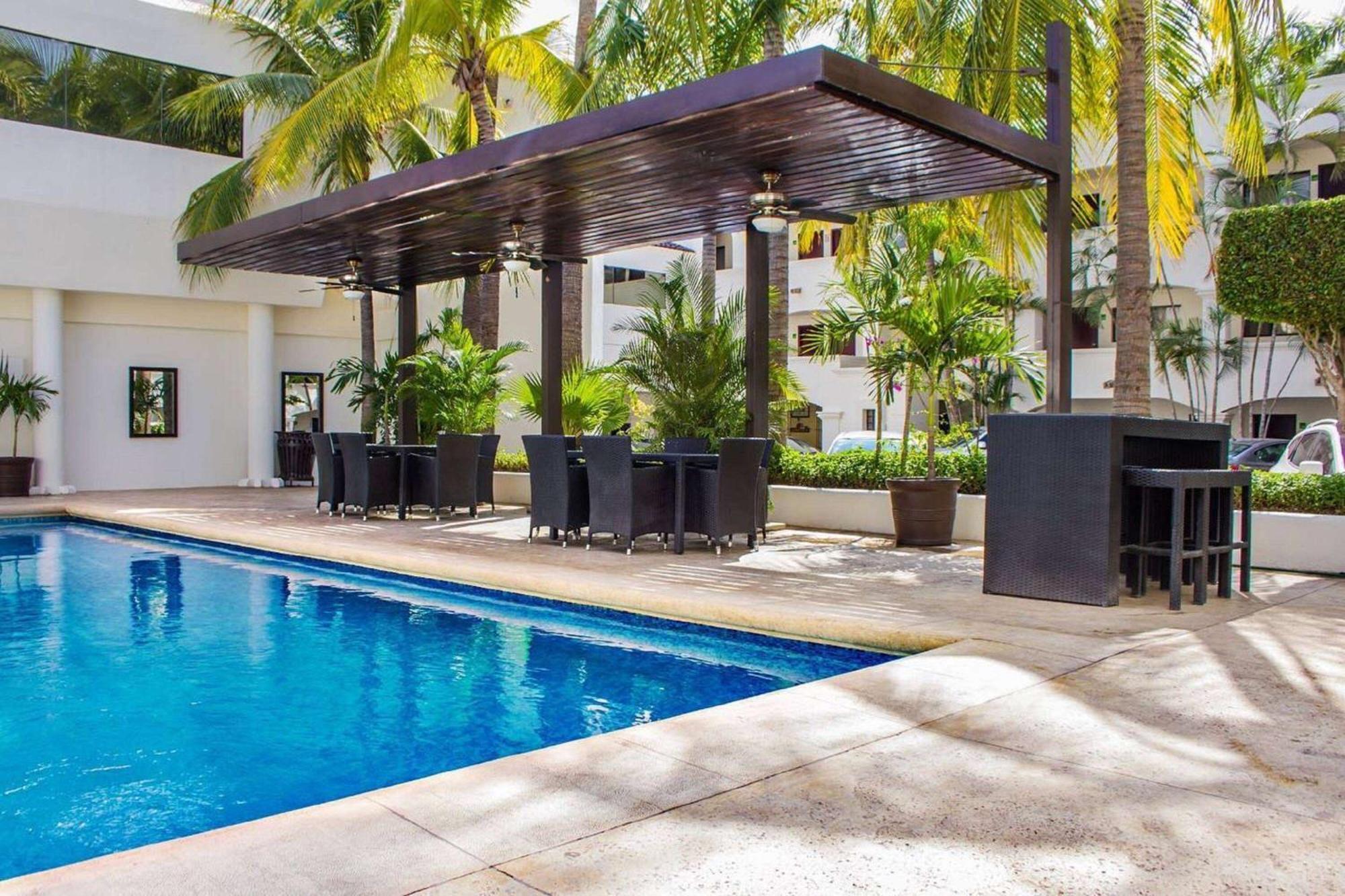 Wyndham Garden Los Mochis Plaza Inn Экстерьер фото