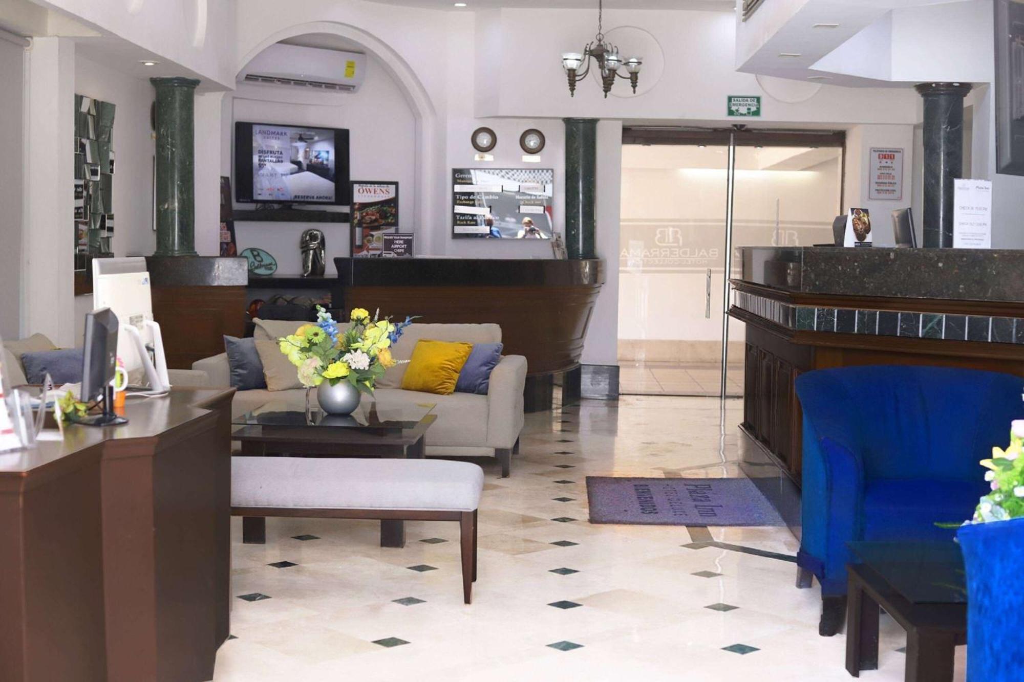 Wyndham Garden Los Mochis Plaza Inn Экстерьер фото