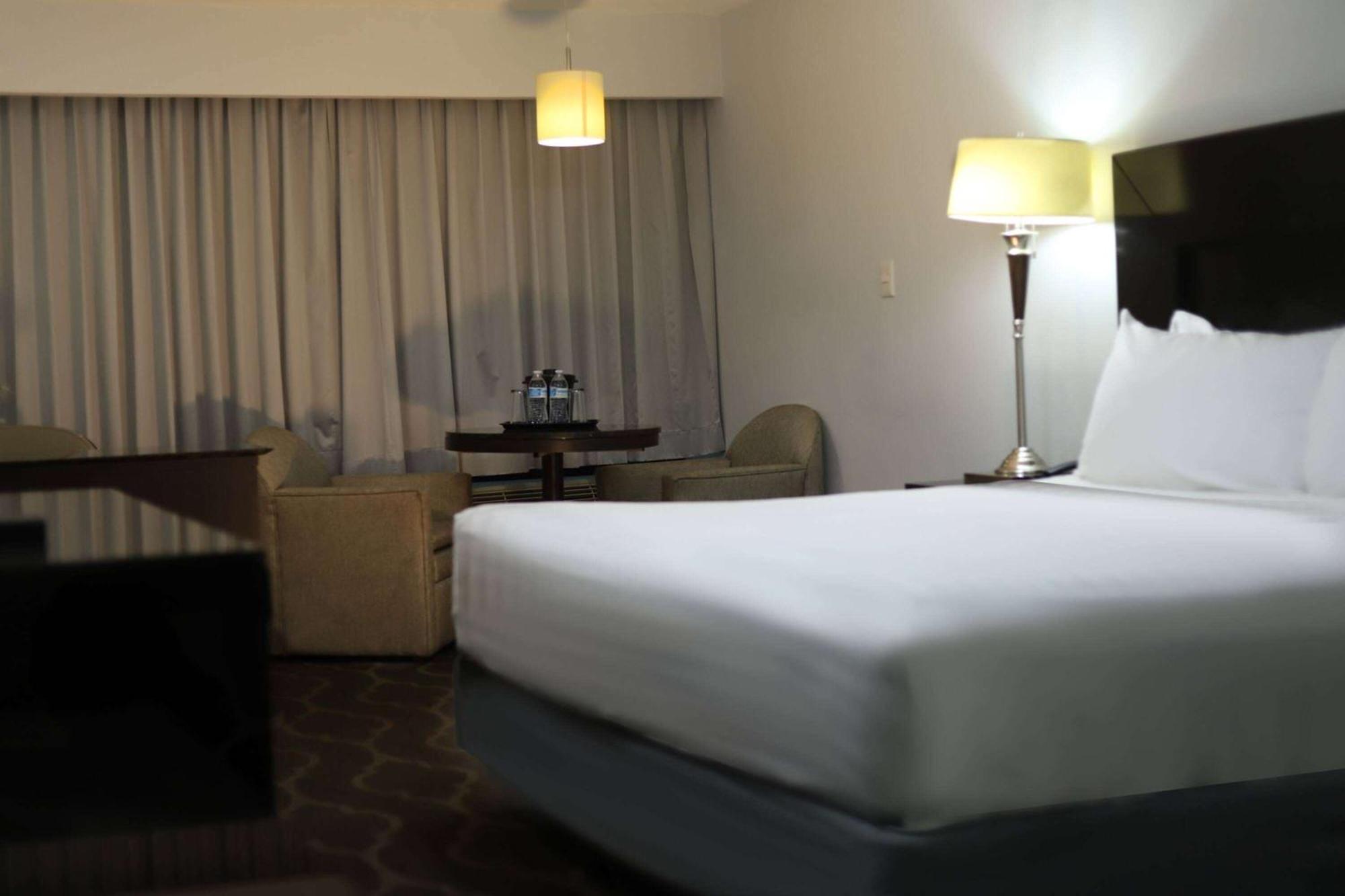 Wyndham Garden Los Mochis Plaza Inn Экстерьер фото